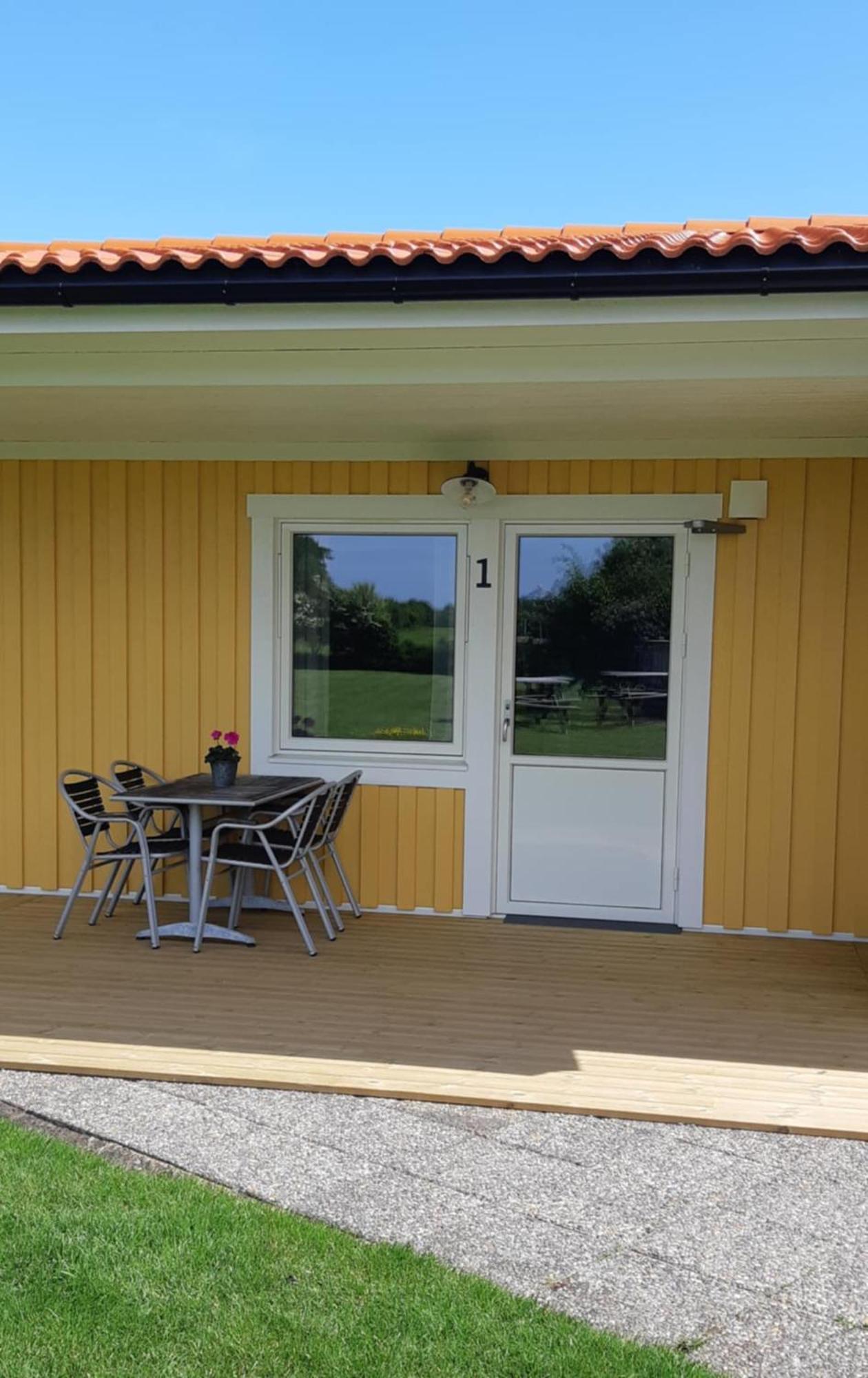 Bjoerkaengs Vandrarhem Tvååker Esterno foto