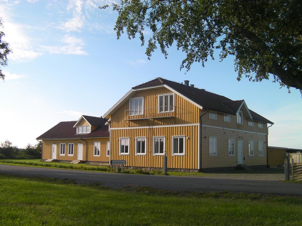 Bjoerkaengs Vandrarhem Tvååker Esterno foto